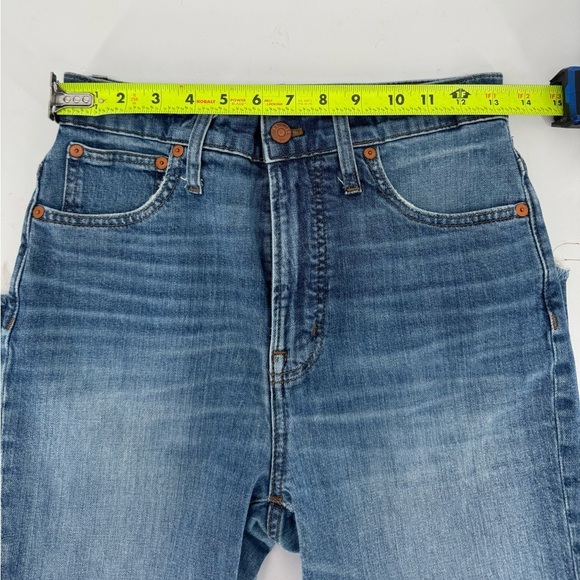 Madewell The Perfect Vintage Jean in Hernando Wash: Raw Hem Edition - Picture 7 of 16